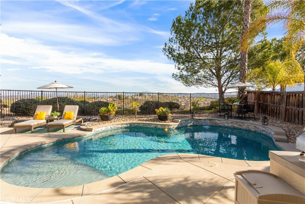 Property Photo: 45776 Camino Rubi CA 92592