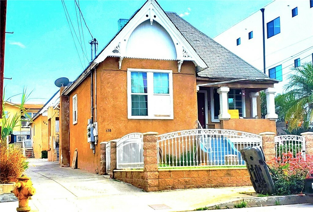 Property Photo: 638 N Boyle Avenue CA 90033