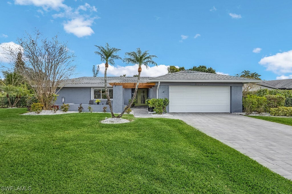 Property Photo: 5301 Shalley Circle E FL 33919