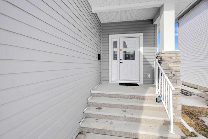 Property Photo: 74 Palmer Circle AB T0M 0J2
