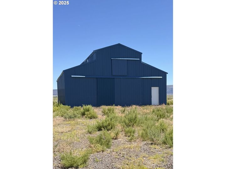 Property Photo:  49927 Shuffield Rd  OR 97640