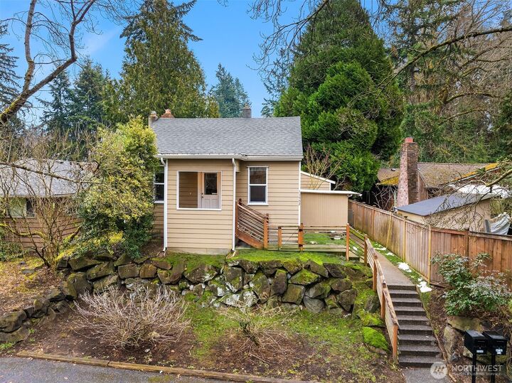 Property Photo: 11752 35th Avenue NE WA 98125