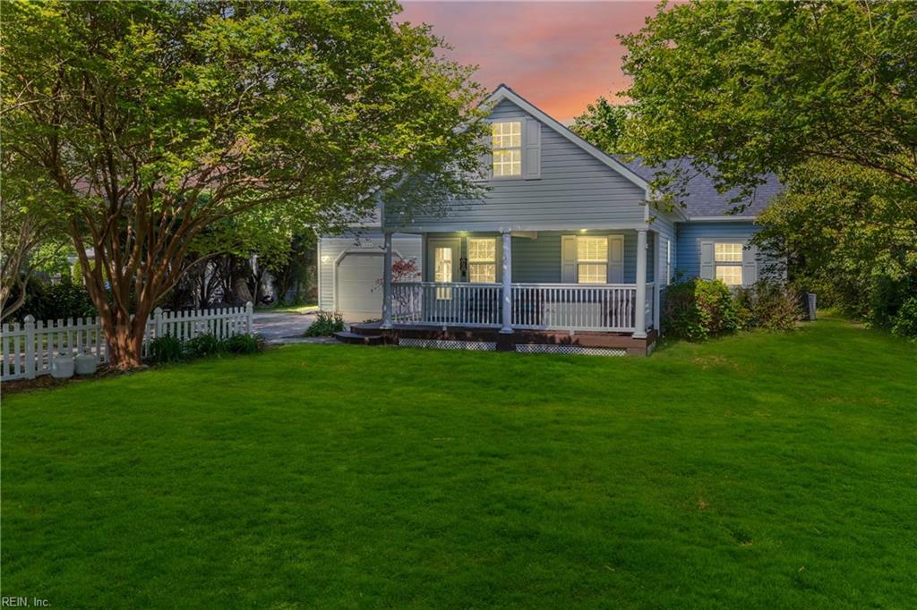 Property Photo: 1309 Hawthorne Dr VA 23325