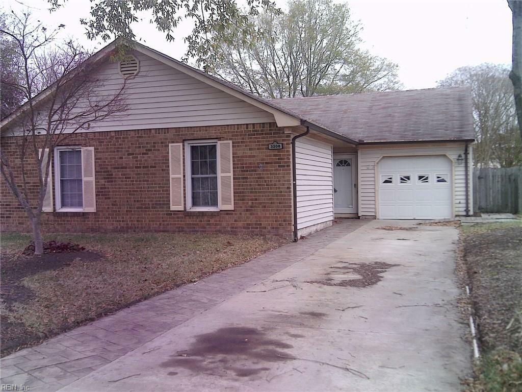 Property Photo: 3208 Winterberry Ct VA 23453