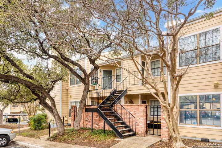 Property Photo:  11610 Vance Jackson 204  TX 78230 