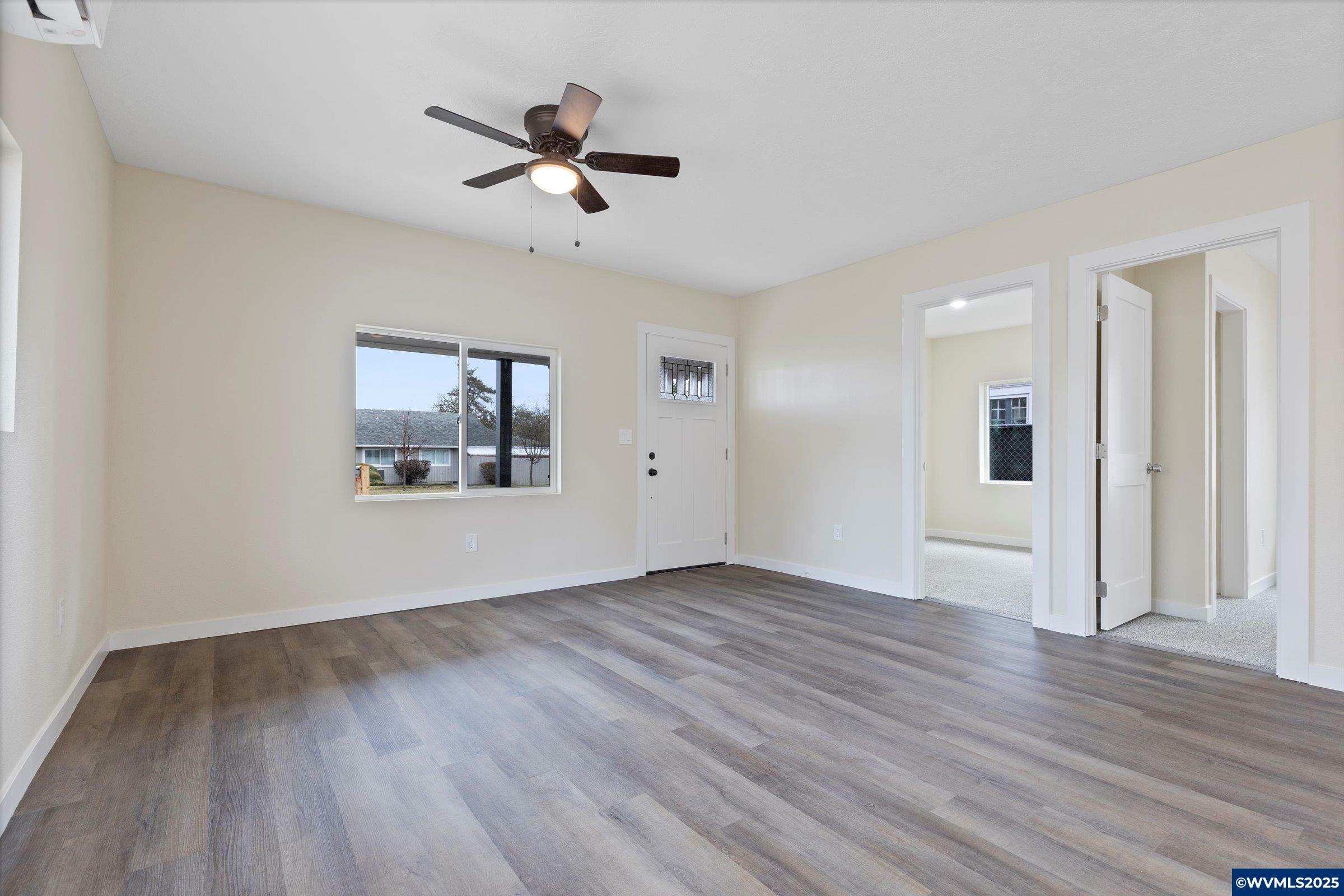 Property Photo: 412 Monmouth Av S OR 97361