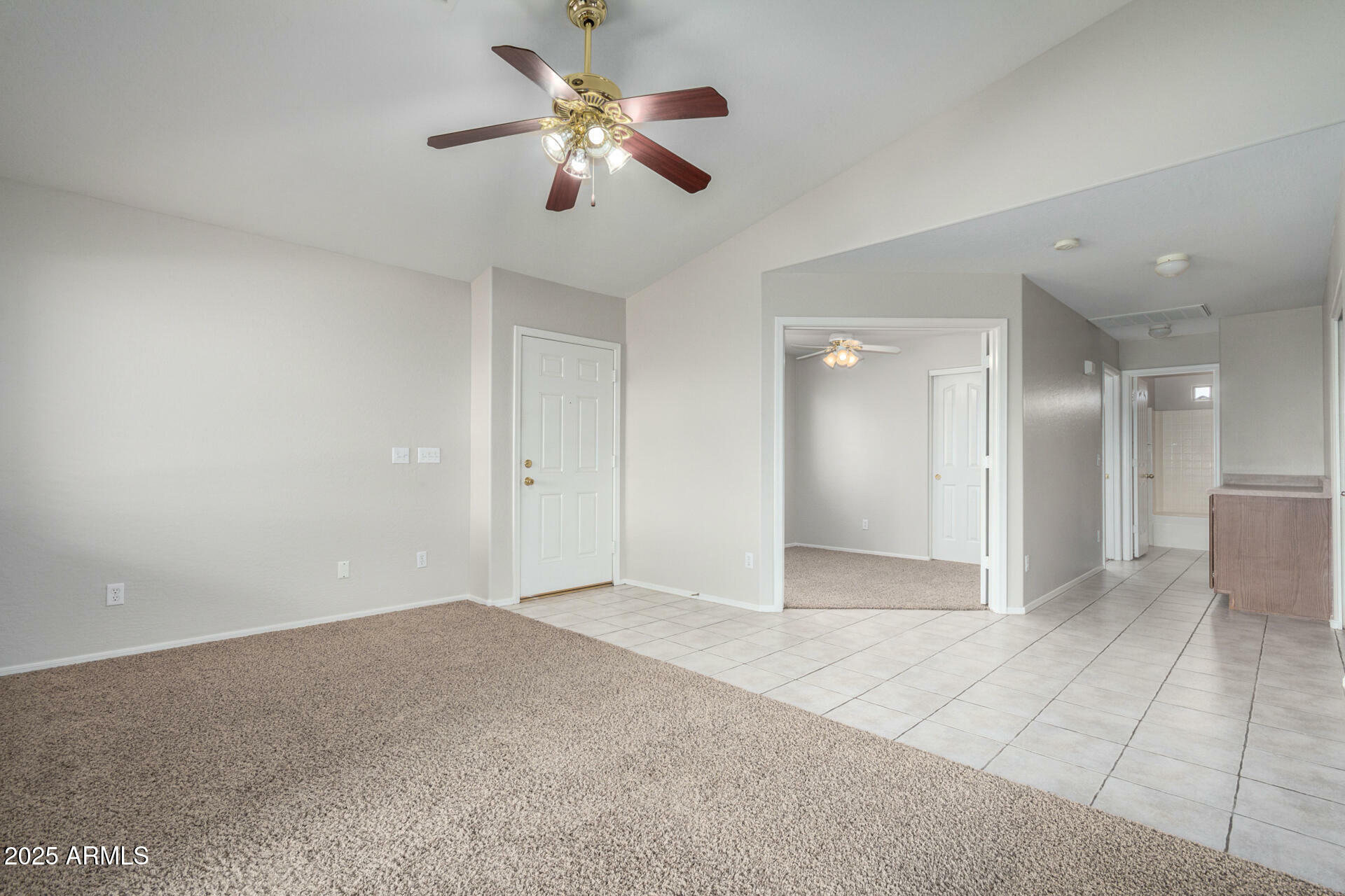 Property Photo:  2 E Coral Bean Drive  AZ 85143 