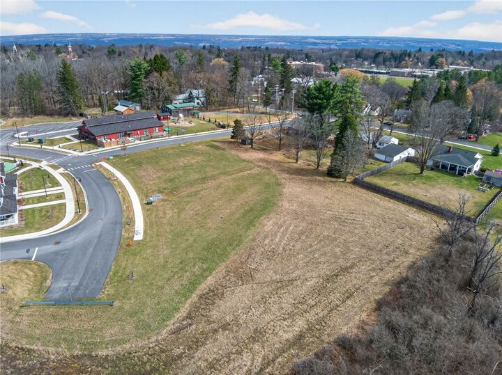 Property Photo:  4 Crescent Way  NY 14886 