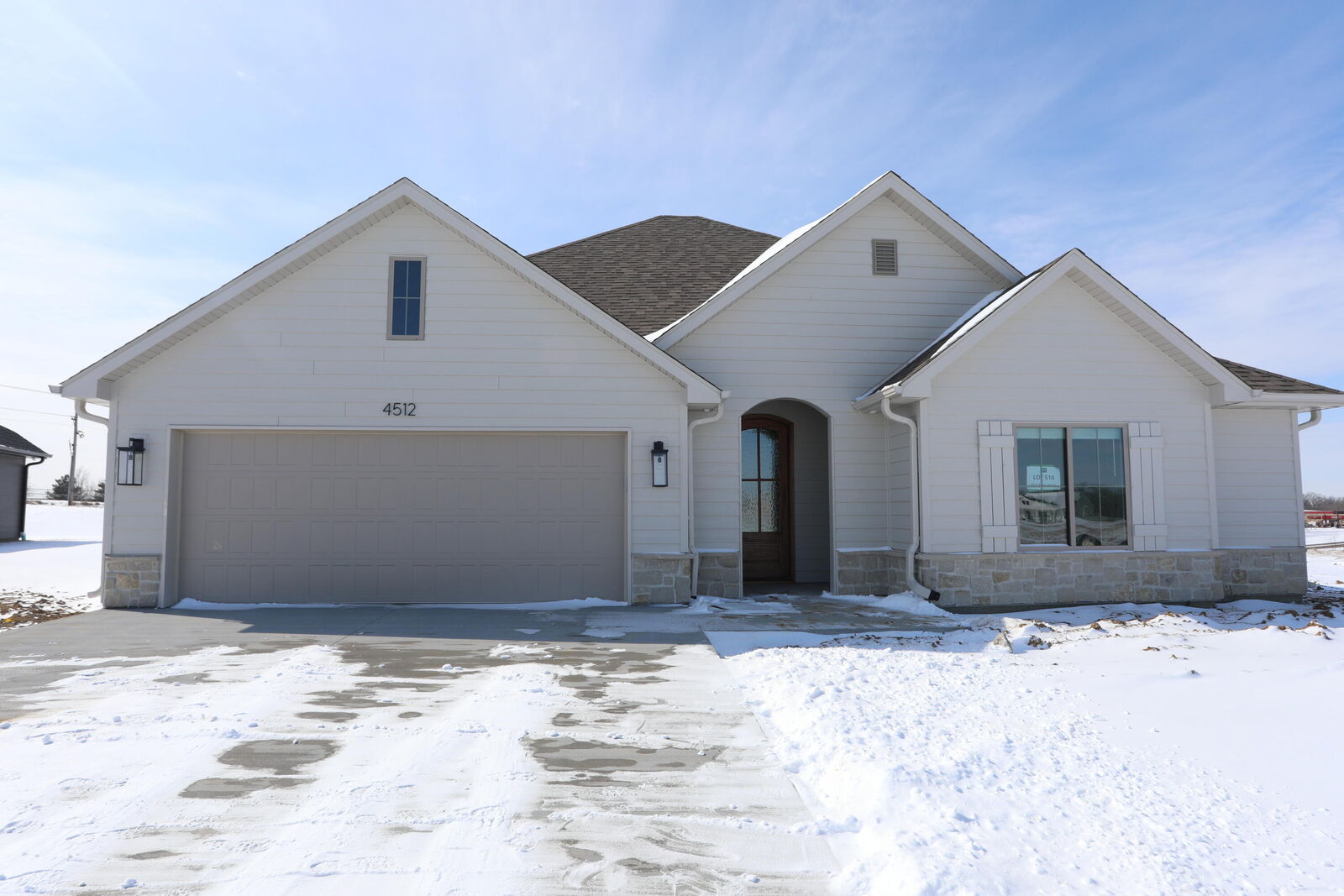 Property Photo:  4512 Estacada Dr  MO 65201 