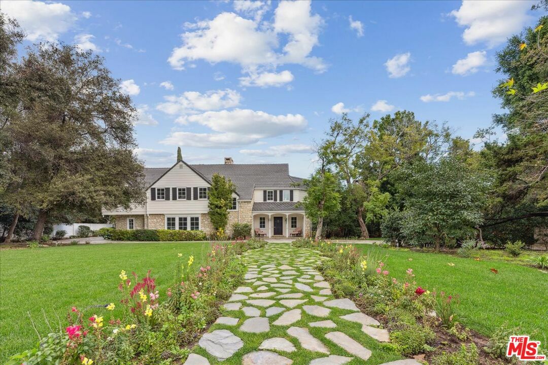 814 Foothill Rd  Beverly Hills CA 90210 photo