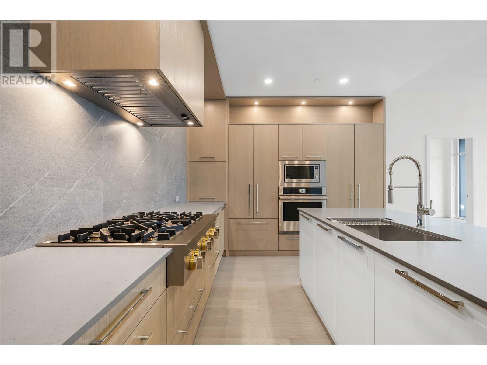 Property Photo: 3389 Lakeshore Road 403 BC V1W 0G5