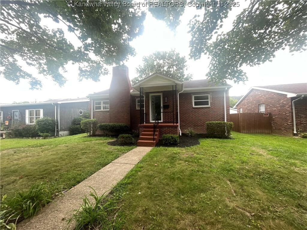 Property Photo: 4414 Venable Avenue WV 25304