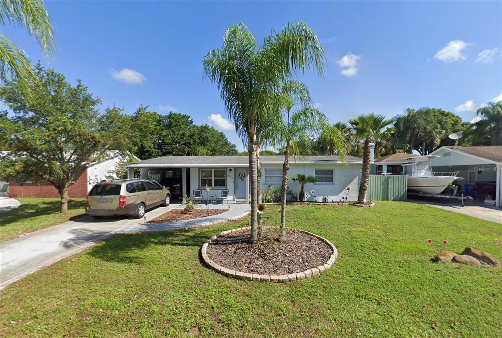 Property Photo: 8413 Stillbrook Avenue FL 33615
