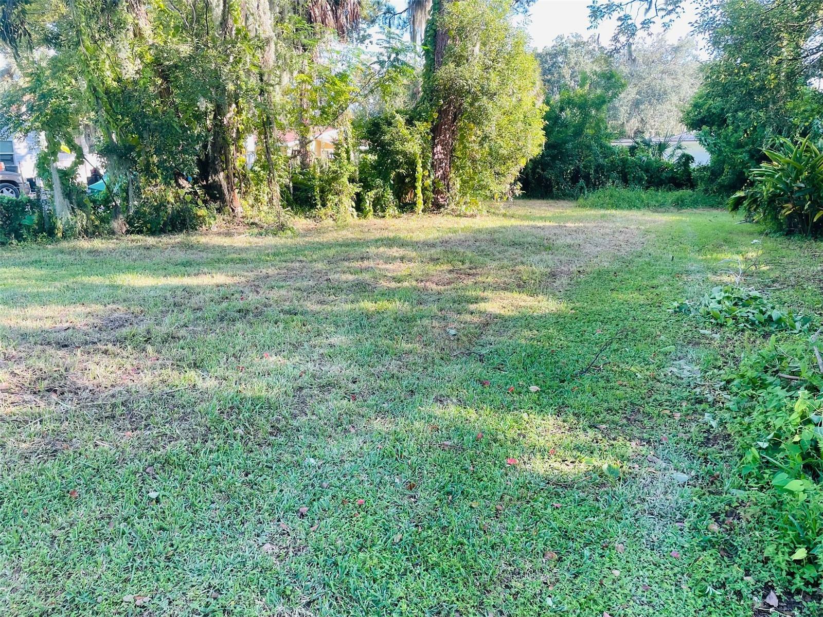 Property Photo:  5206 Mallett Drive  FL 34668 