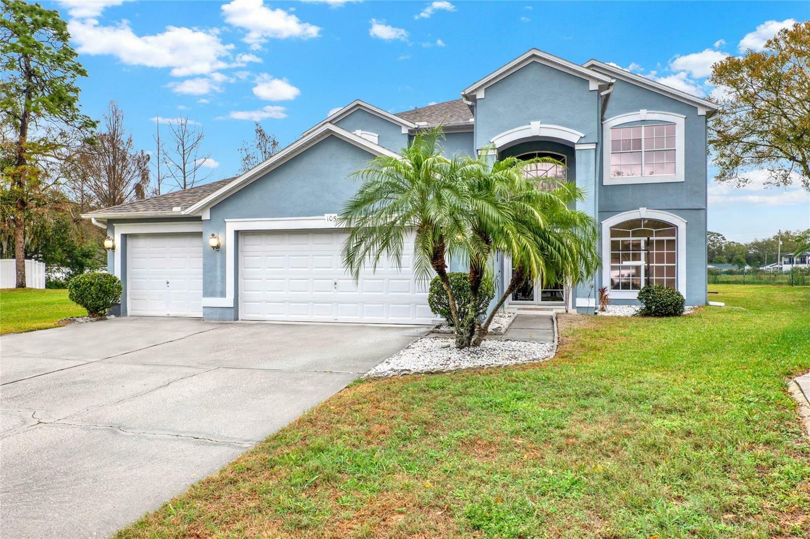 Property Photo:  105 Norris Place  FL 32707 