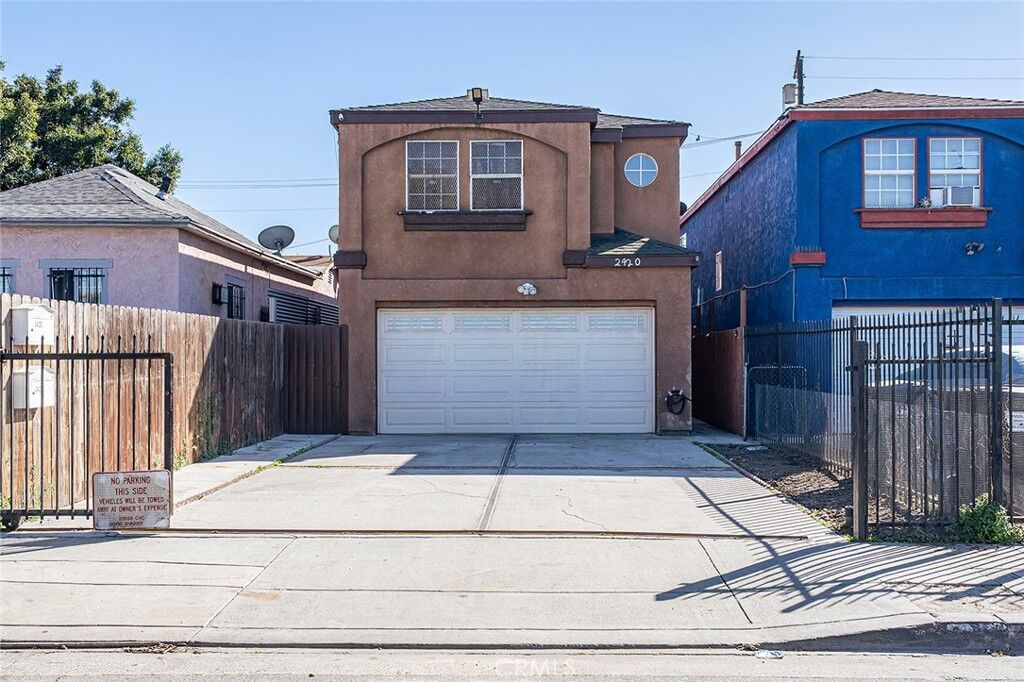 Property Photo:  2420 East 115th Place  CA 90059 