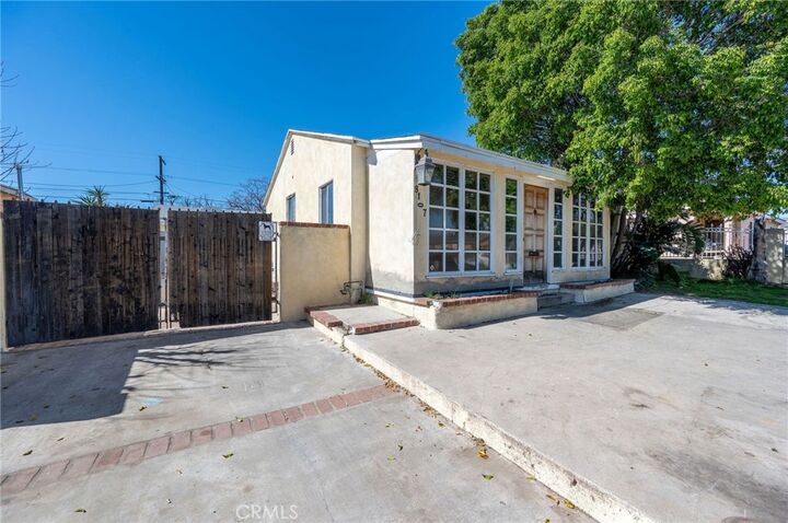 Property Photo:  8107 Laurelgrove Avenue  CA 91605 