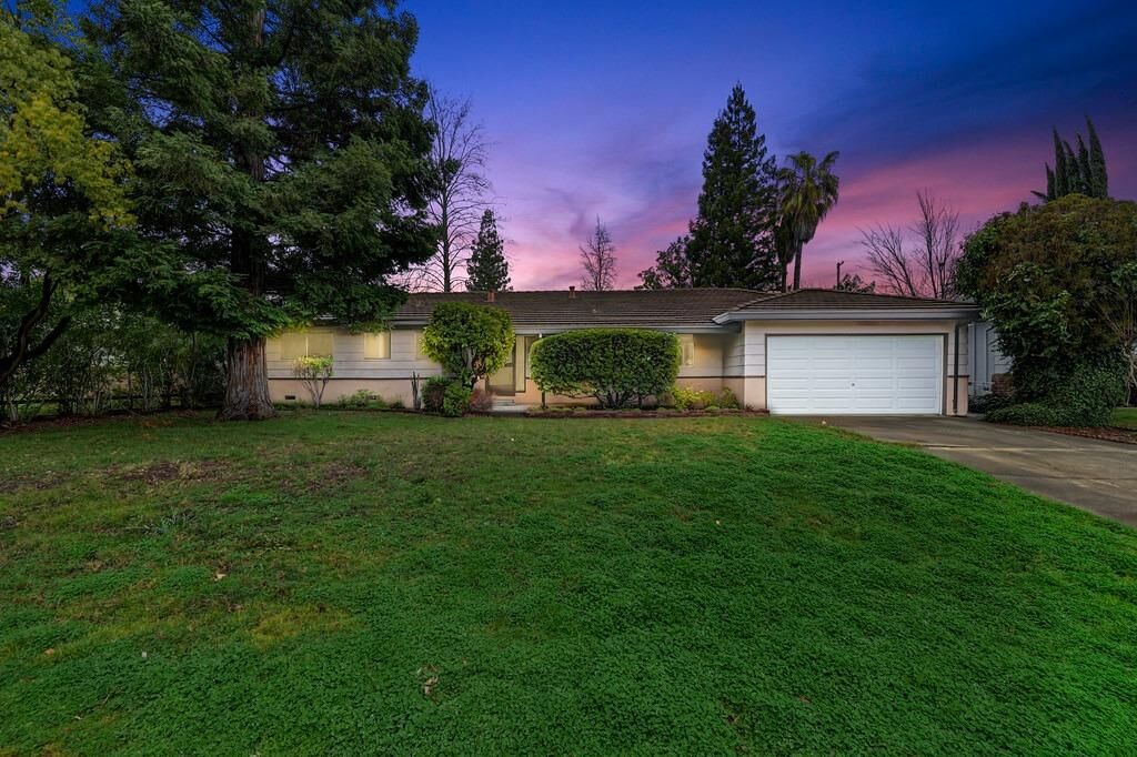 Property Photo:  8461 Hidden Valley Circle  CA 95628 