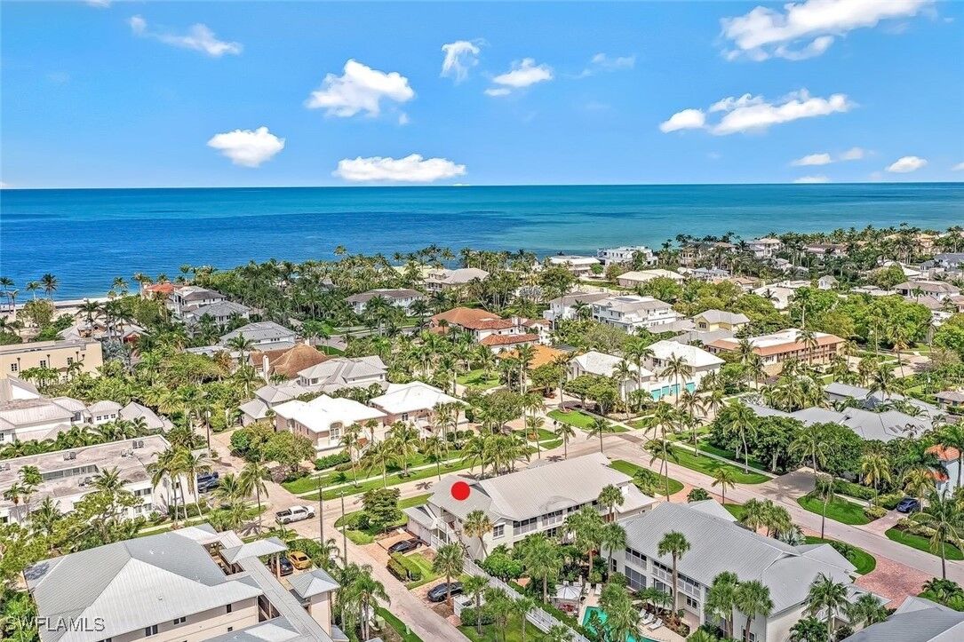 Property Photo:  433 2nd Street S B-202  FL 34102 