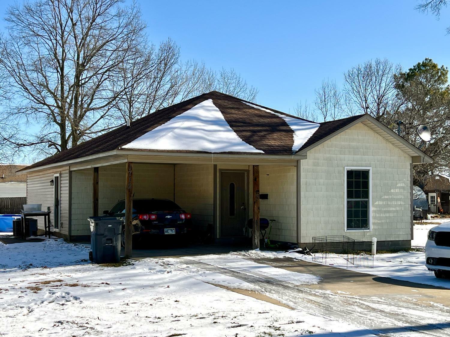 Property Photo:  1712 Henry Street  AR 72401 