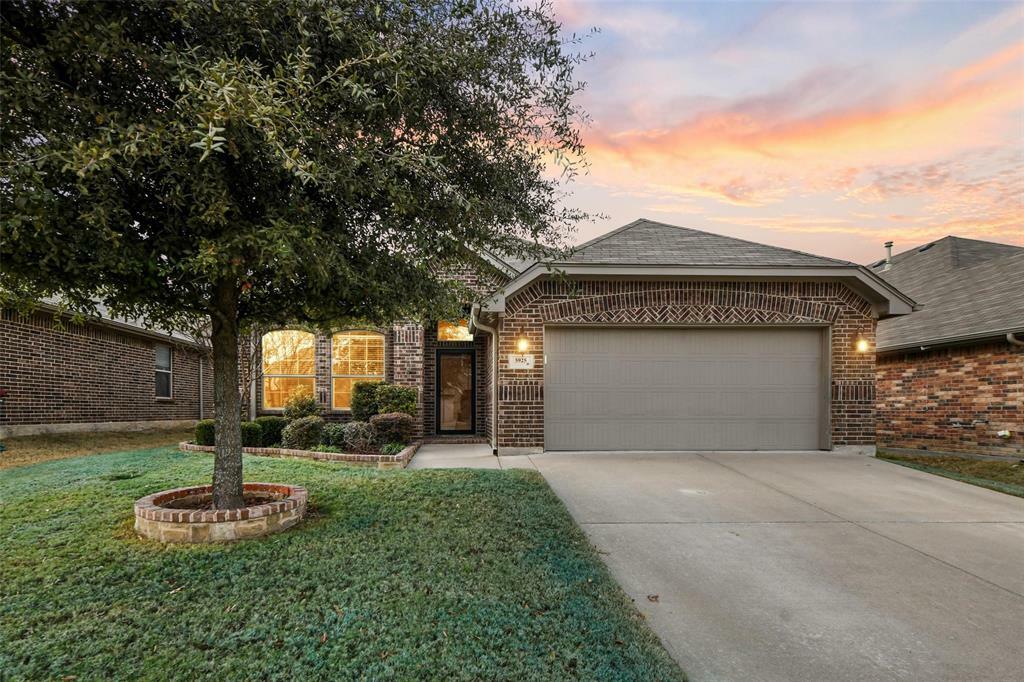 Property Photo: 5925 Mackerel Drive TX 76179