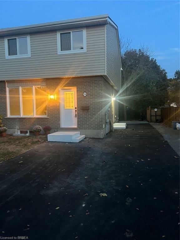 Property Photo:  54 Debby Crescent  ON N3R 7A4 