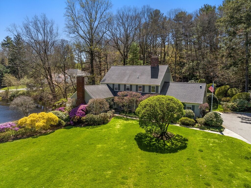 Property Photo: 3 Tamarack Rd MA 02493