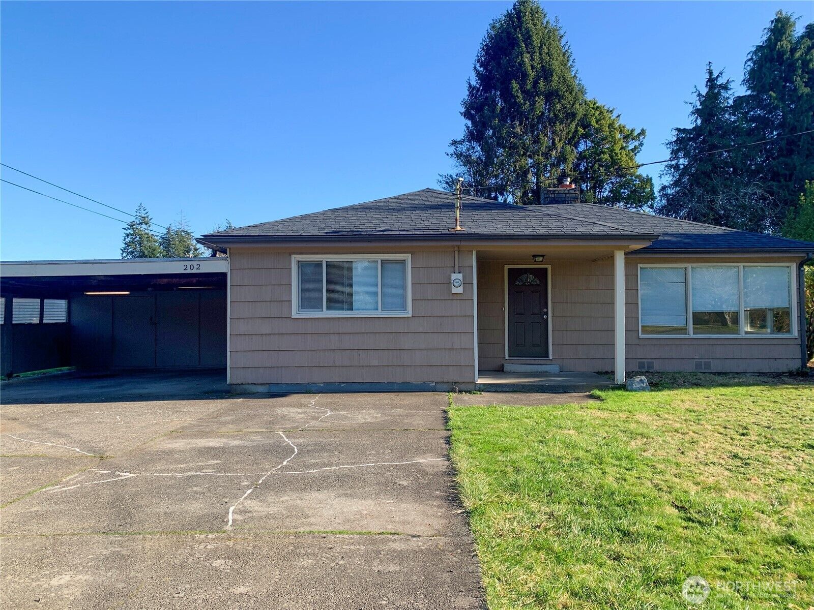 Property Photo:  202  Hill Road  WA 98520 