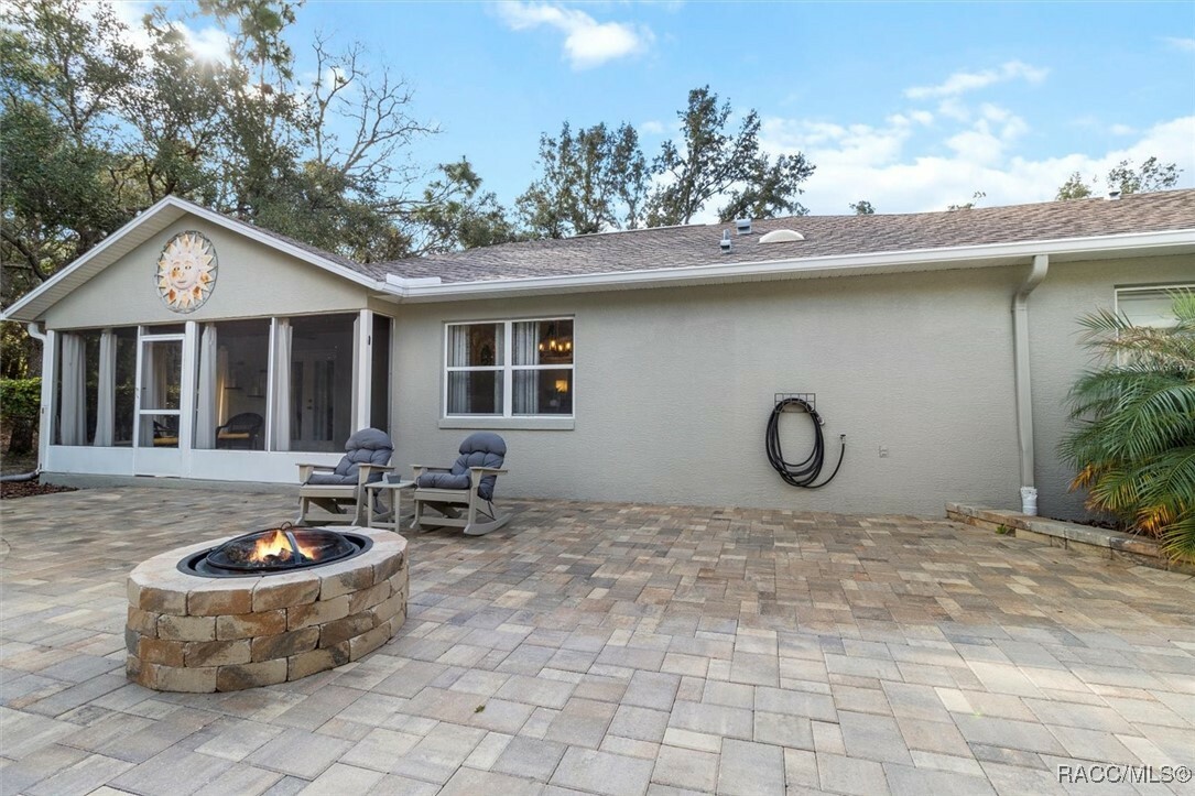 Property Photo:  919 W Pearson Street  FL 34442 