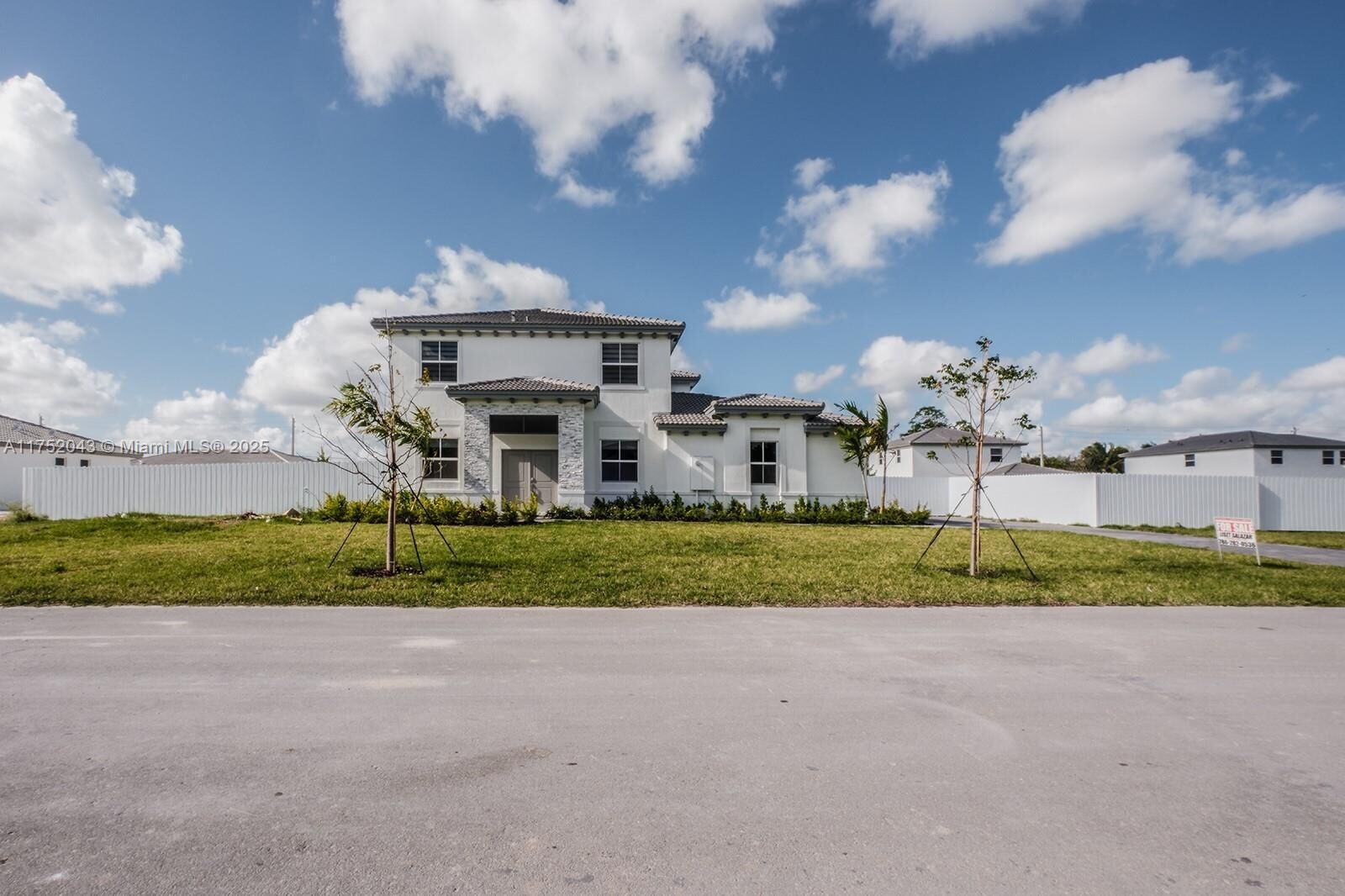 Property Photo: