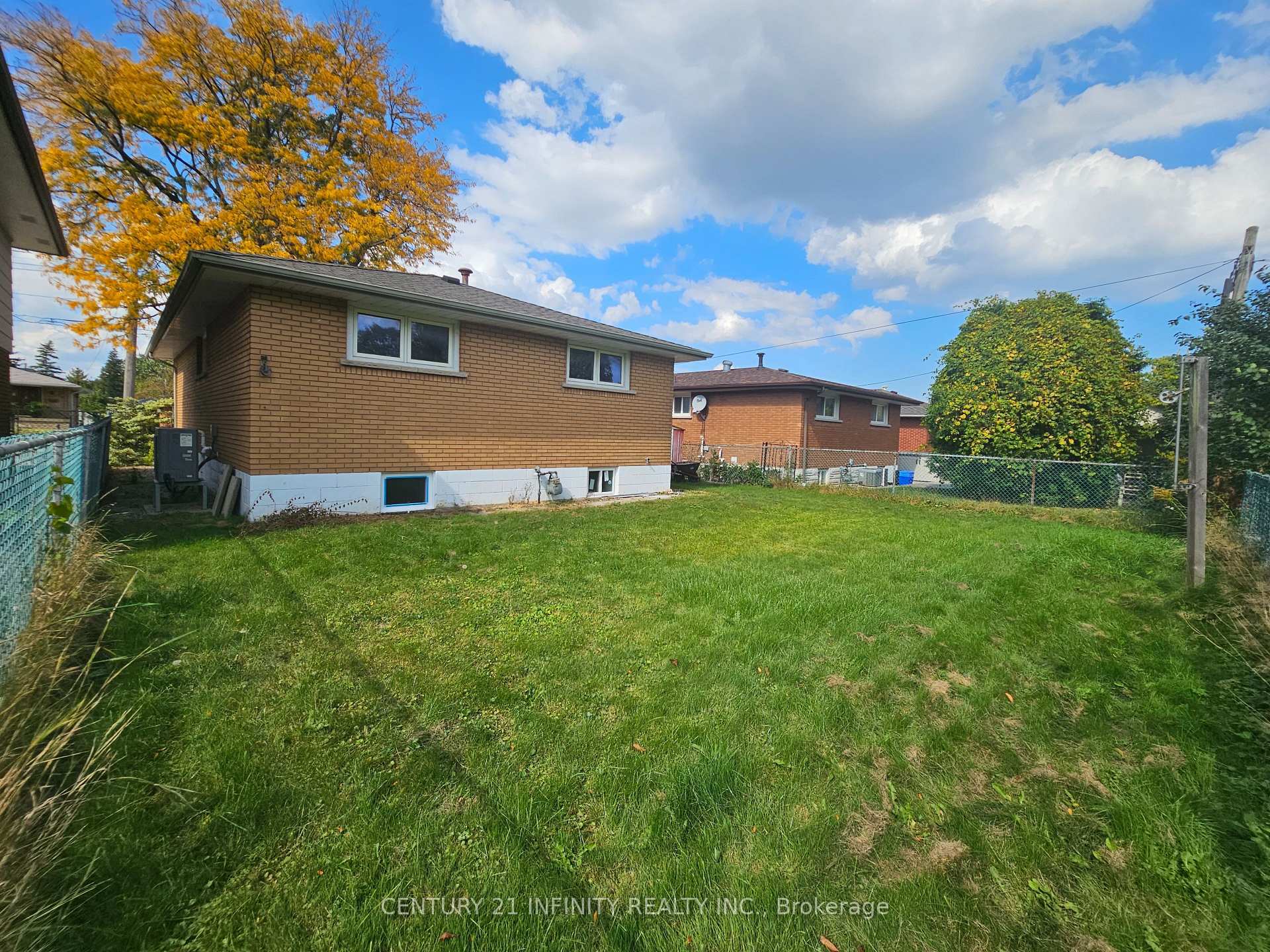 Property Photo: 109 Purdy Cres ON L9A 3B5