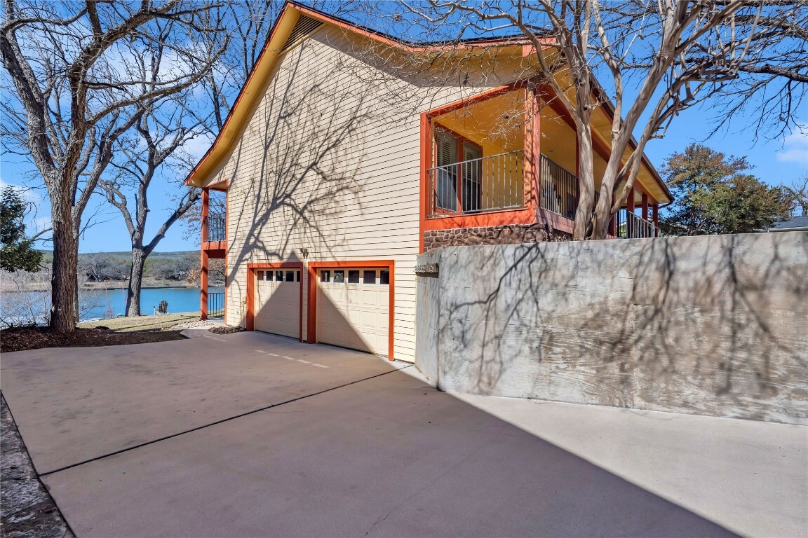 Property Photo: 418 County Road 119A TX 78611