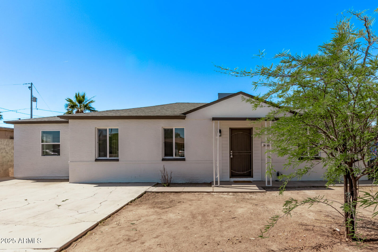 Property Photo: 3035 W Pierce Street AZ 85009