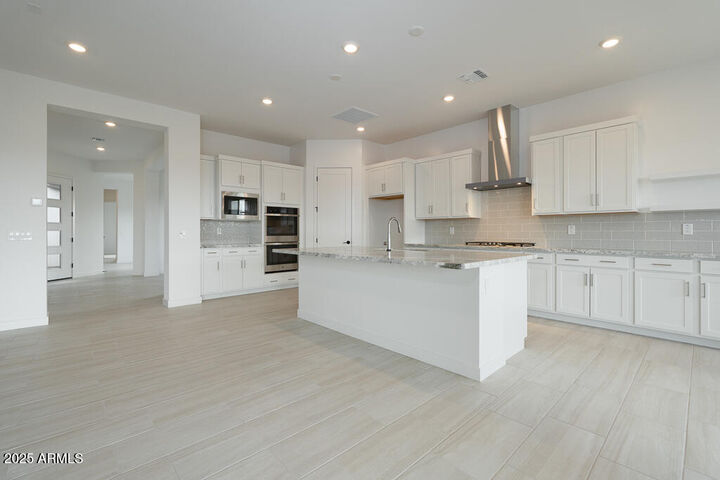 Property Photo: 3634 W Mineral Road AZ 85339
