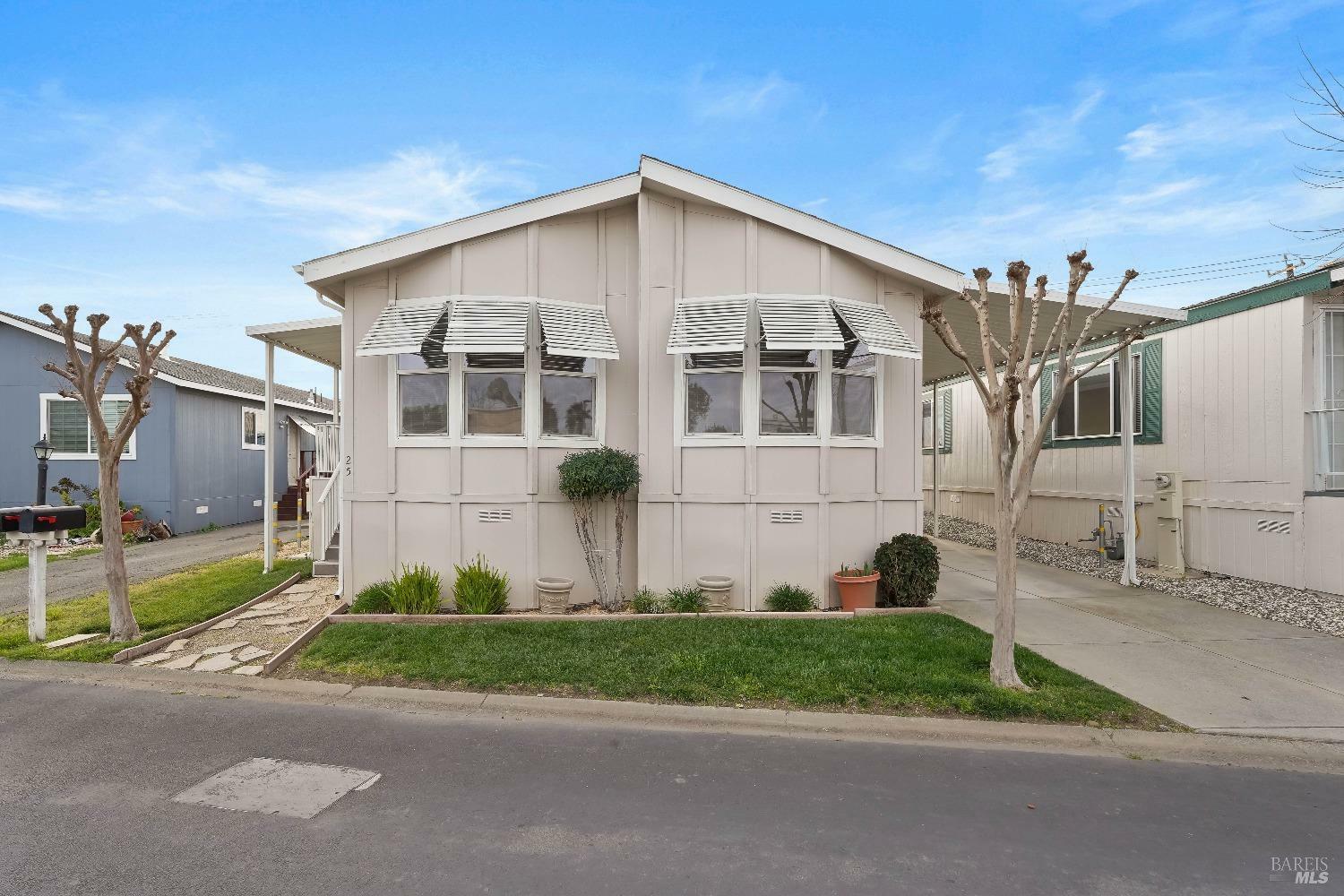 Property Photo: 25 Del Rey Drive CA 95687