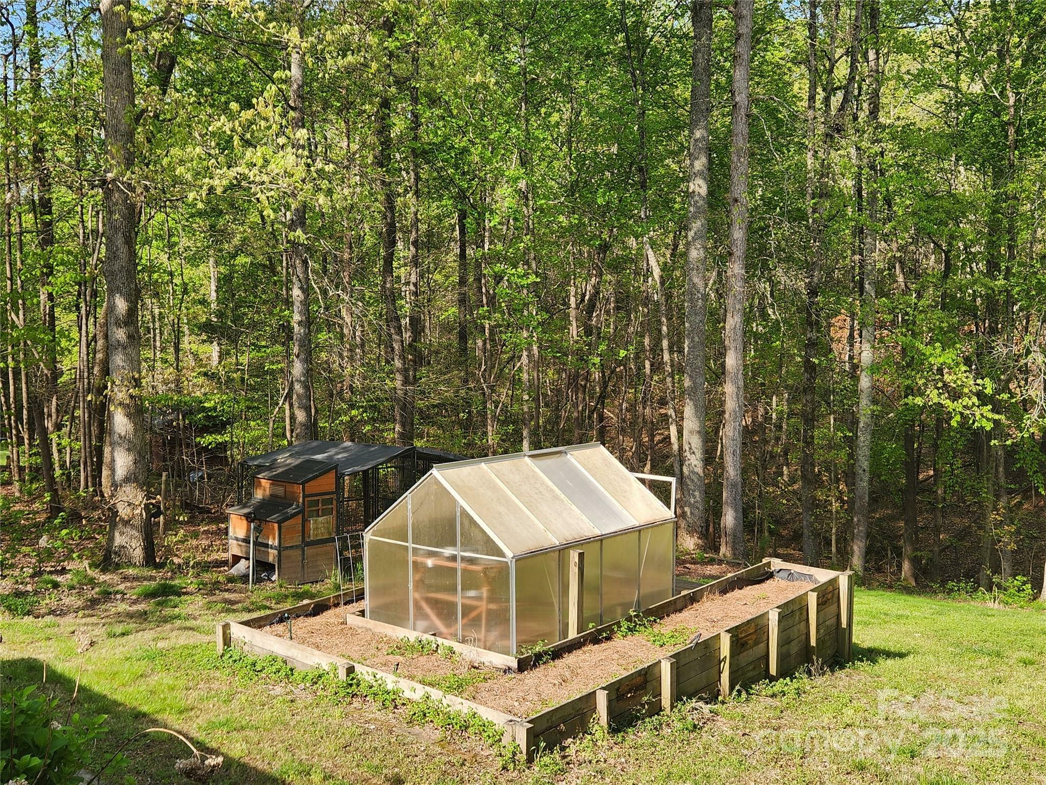 Property Photo: 888 Brevard Place Road NC 28080