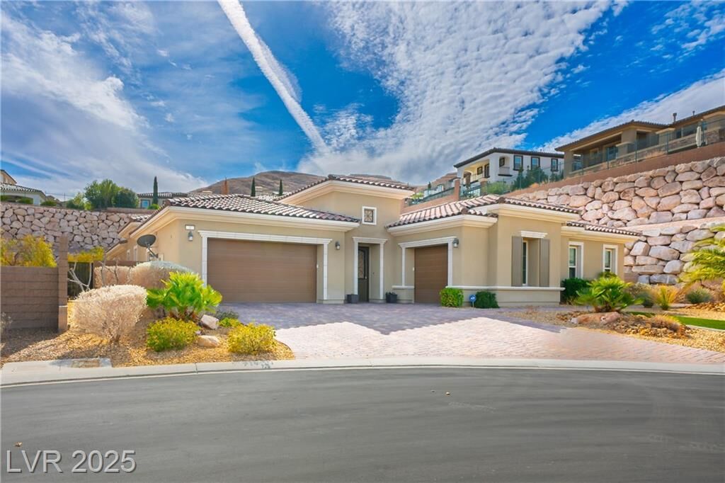 Property Photo:  1 Grand Masters Drive  NV 89141 