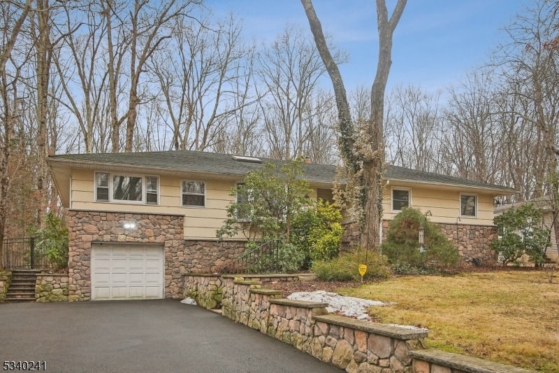 Property Photo:  99 Hamilton Ave  NJ 07922 