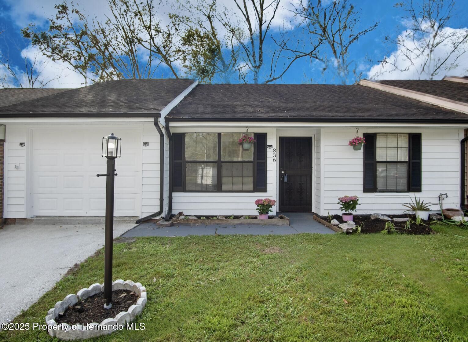 Property Photo:  836 Village Drive  FL 34601 