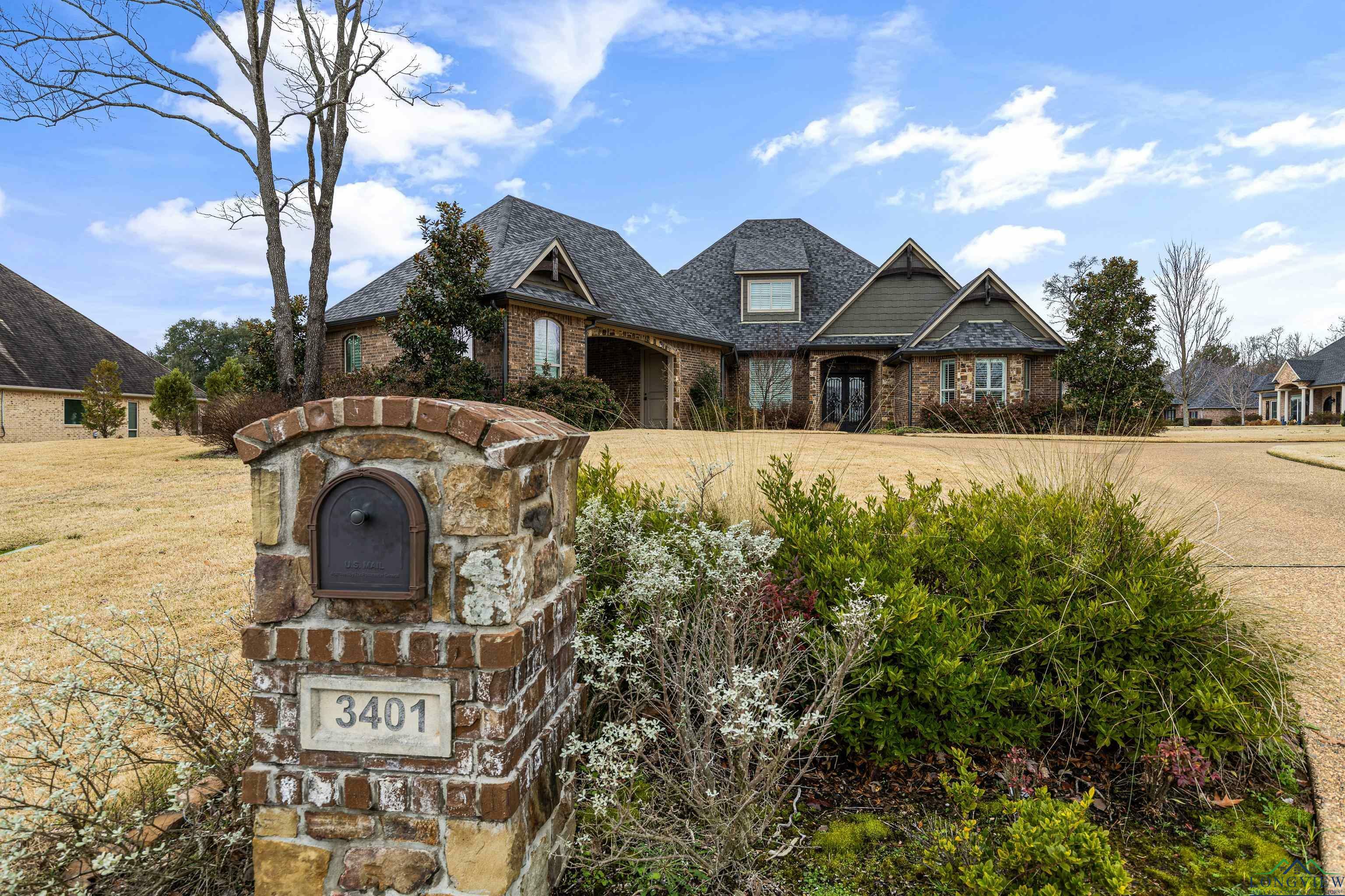 Property Photo:  3401 Oak Hill Trail  TX 75605 