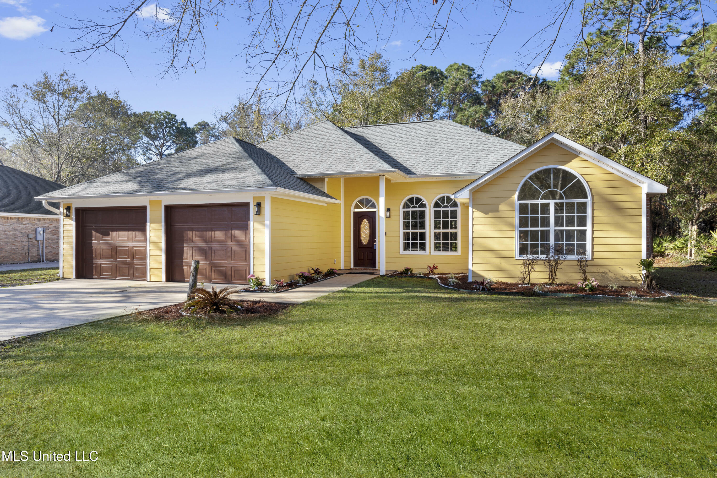 Property Photo: 1205 Spruce Street MS 39564