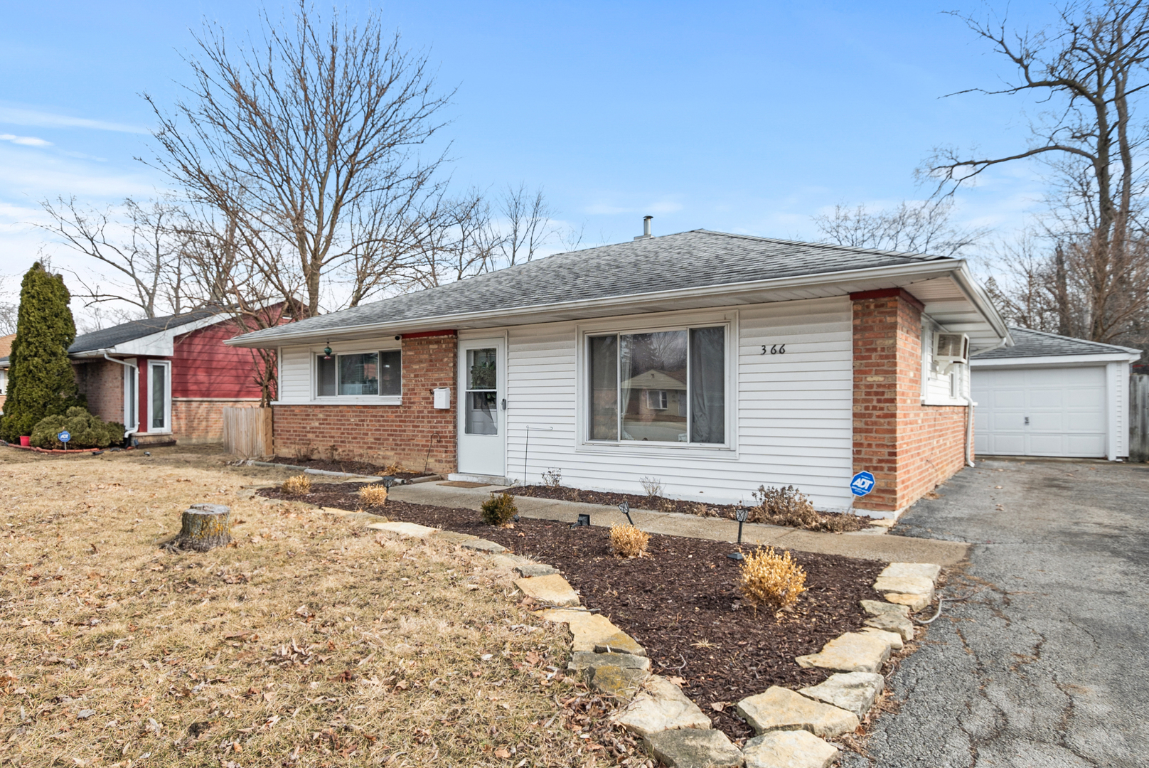 Property Photo:  366 Blackhawk Drive  IL 60466 