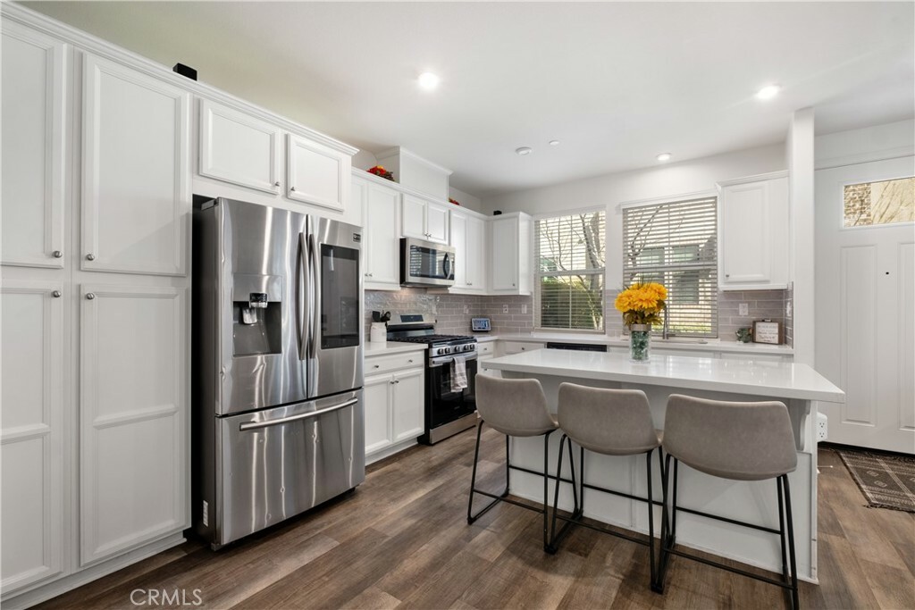 Property Photo:  166 Natal Road  CA 92694 