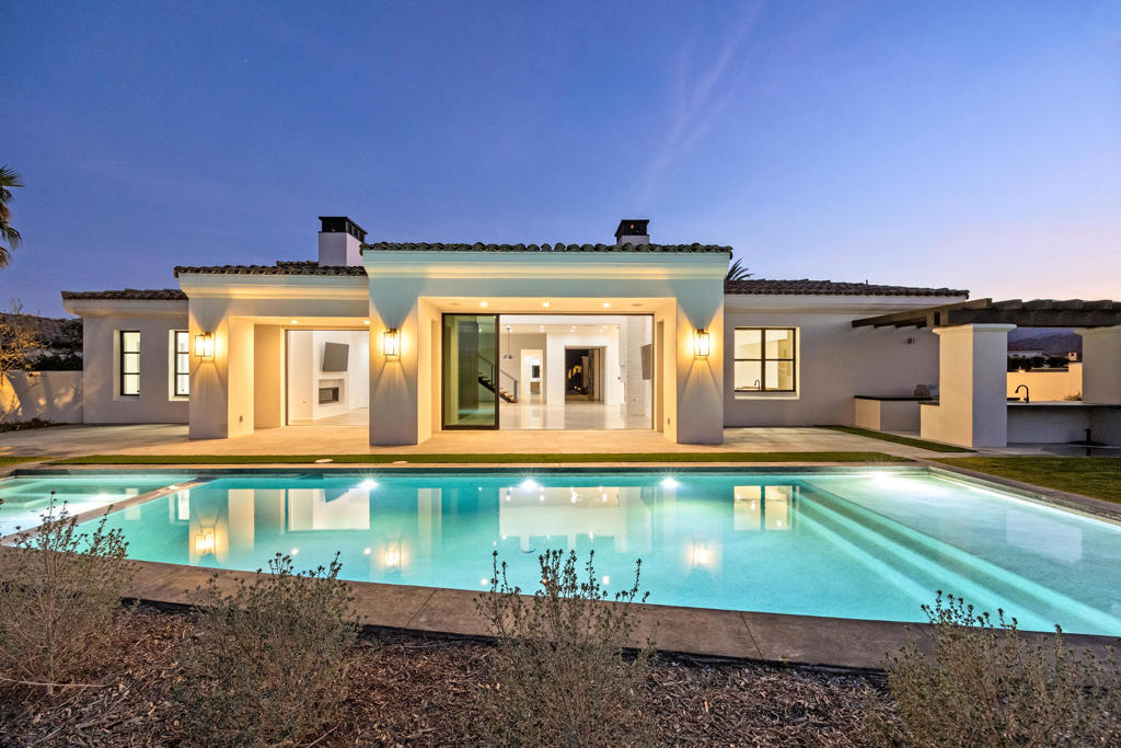 Property Photo: 80800 Via Portofino CA 92253