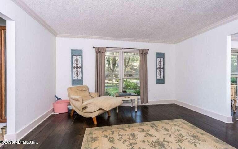 Property Photo:  2528 Shalimar Lane  FL 32073 