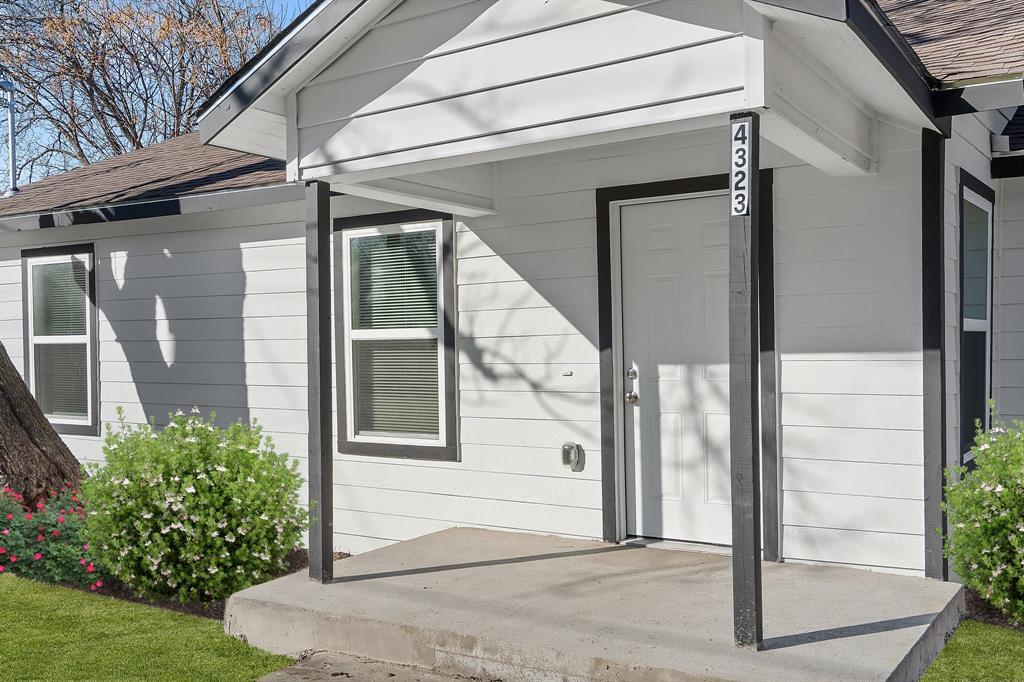 Property Photo: 4323 Idaho Avenue TX 75216