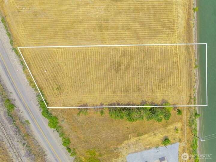 Property Photo:  624  Monse River Road  WA 98812 