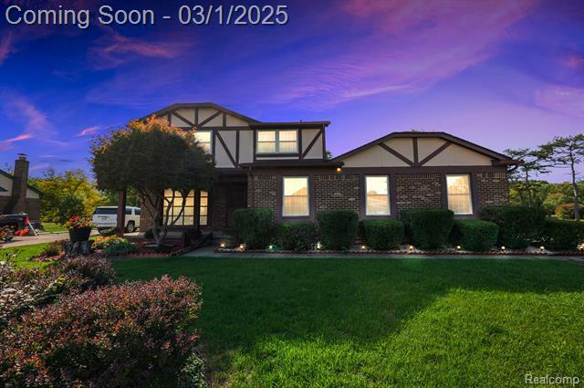 Property Photo: 621 Lockmoore Court MI 48307