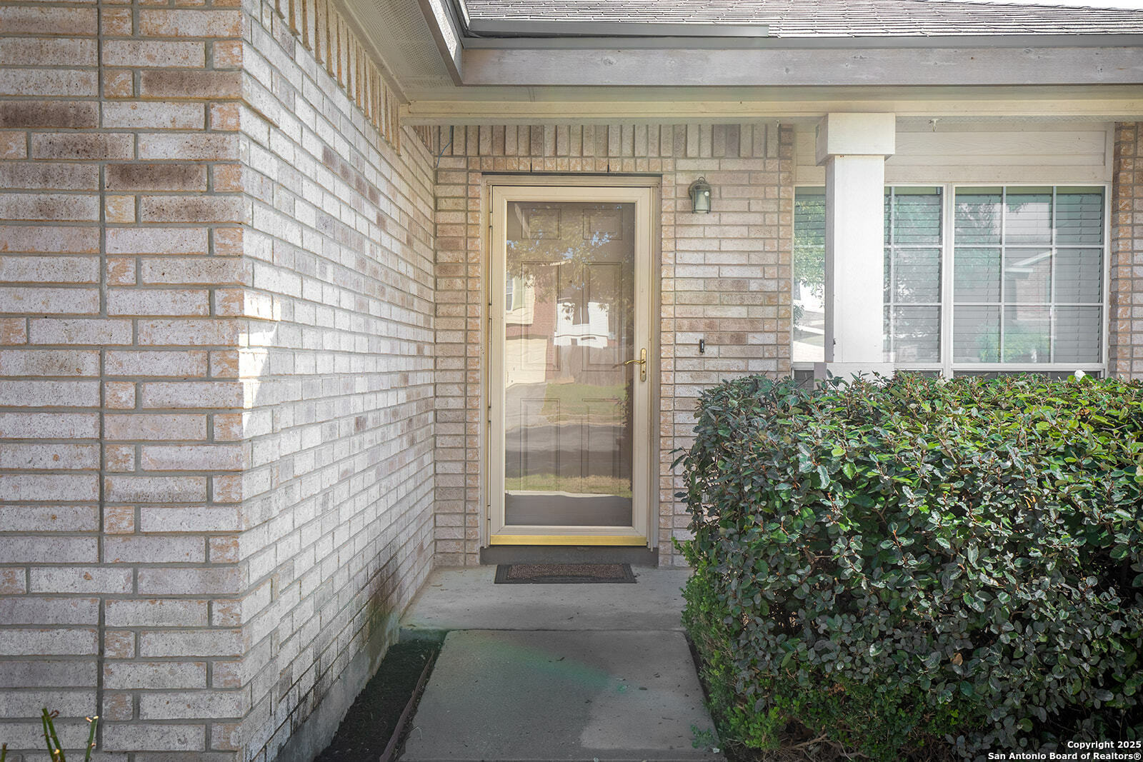 Property Photo:  9014 Walnut Spgs  TX 78148 