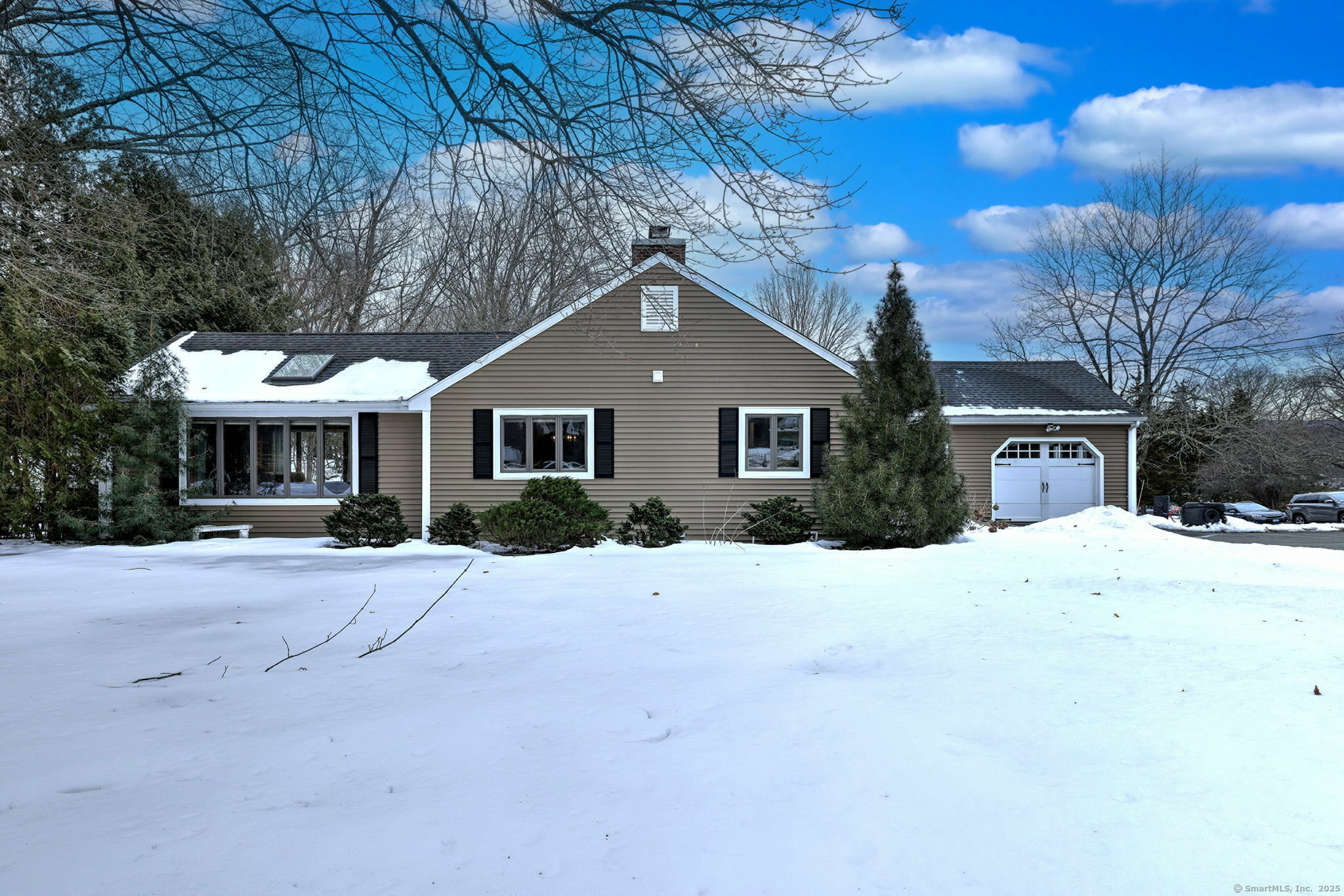 Property Photo:  28 Skyline Drive  CT 06489 